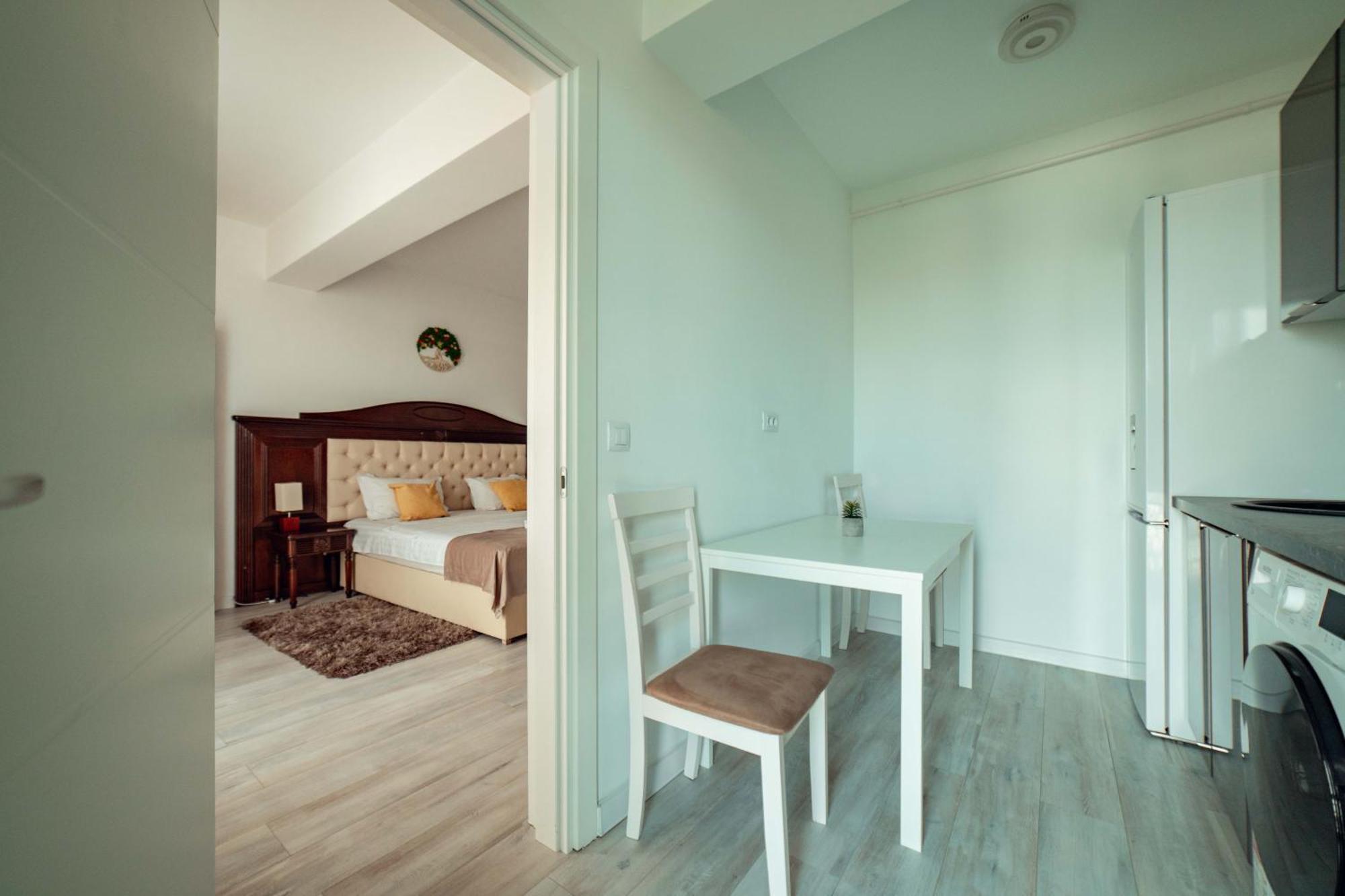 Palas Mall - Cozy Studios And Flats Ясси Екстер'єр фото